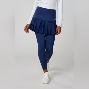 NWT Sofibella 15” navy pleated skort with leggings